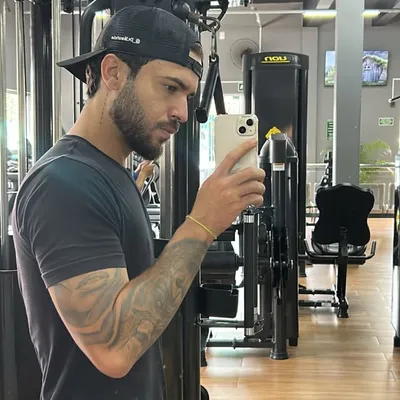 Douglas Pires profile