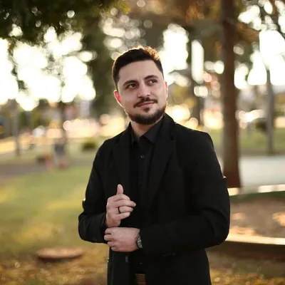 Andre Bueno profile