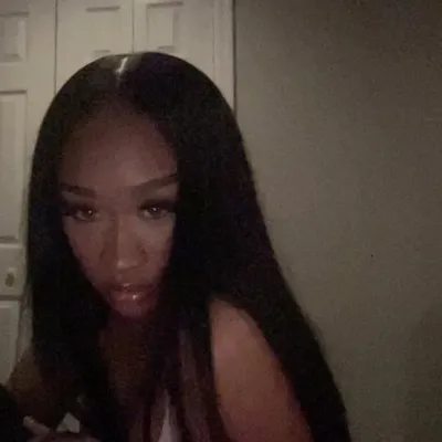noe’l skye. profile