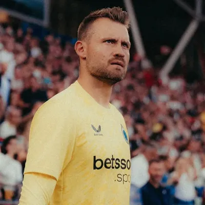 Simon Mignolet profile