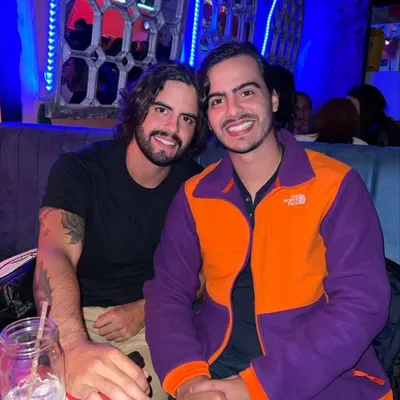Juan Pablo y Jose Angel profile