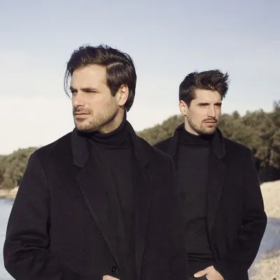 2CELLOS profile
