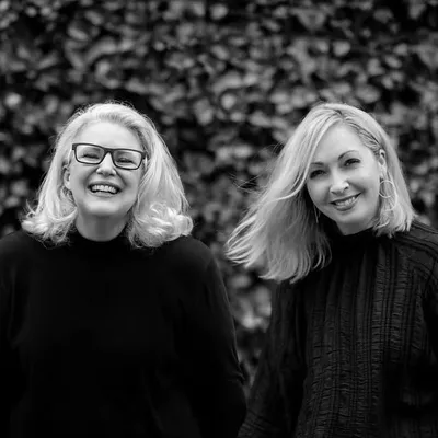 37 Frames | Tracey Taylor & Dee Green profile