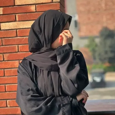 unknown writer profile