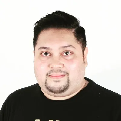 Dan Azmi profile