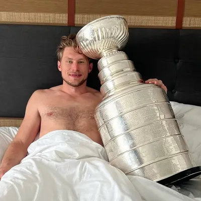 Erik Johnson profile