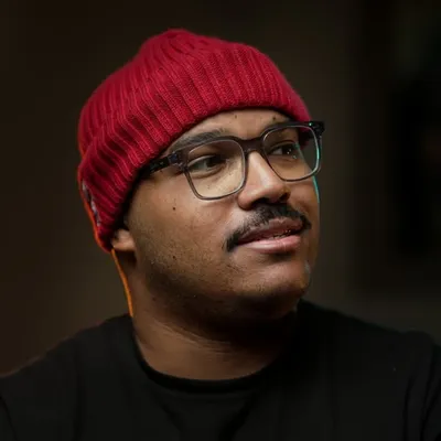 Hmni Alkther profile