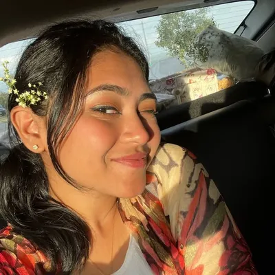 Bee🐝 profile
