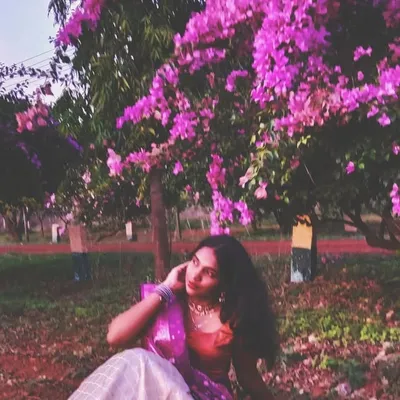 SHREYA🤍 profile