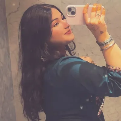Lakshitaa profile