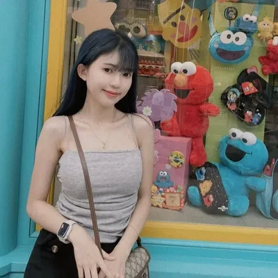 ๐๐๐ฅ๐ฅ๐๐ profile