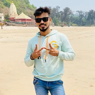 Nik_divekar profile
