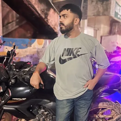 Vivek tiwari 🔱 profile