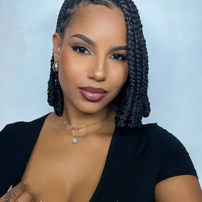 Naomi M. profile
