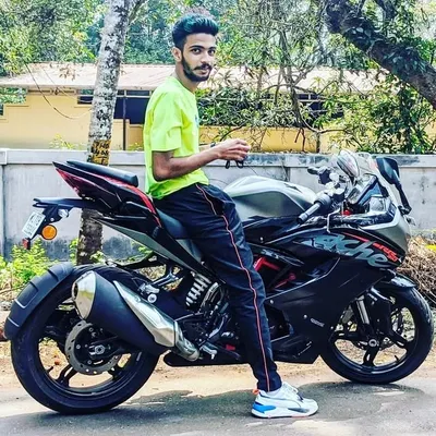 Anjush M🥀 profile