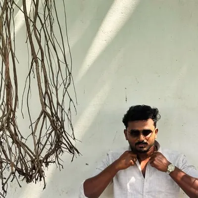விவேக் profile