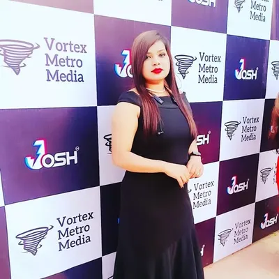 khushi pandey profile