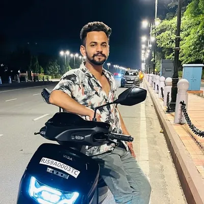 Amaan BhAtii profile
