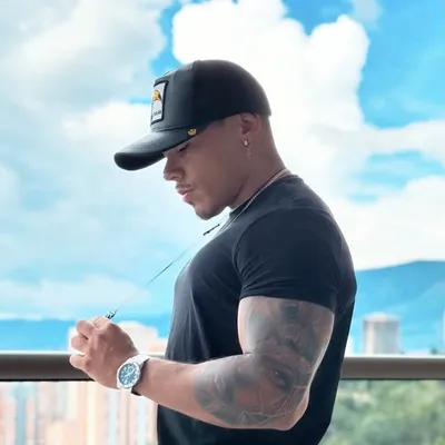 Gustavo profile