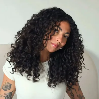 JULIA AQUINO profile