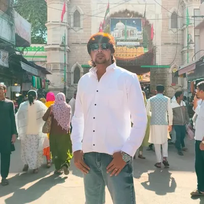 Muzammil khan profile