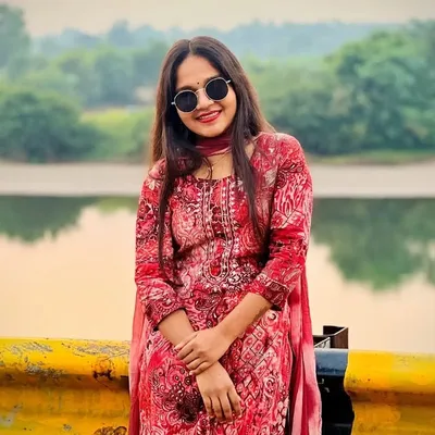 vasava Komal ๐ profile