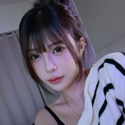 Nicole profile