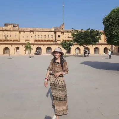 Raveena Thakur profile