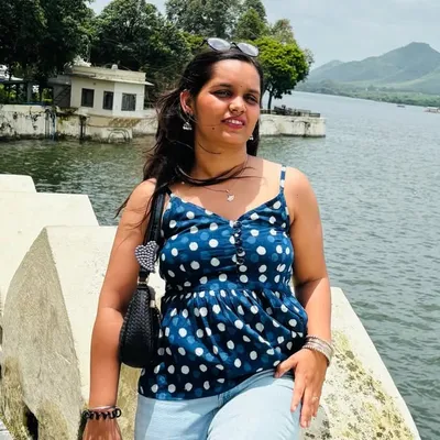 Sakshi Tiwari 🤓 | Lifestyle profile