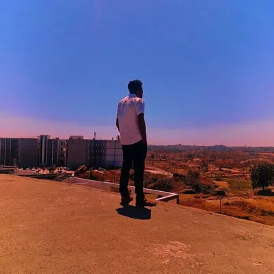 शिवम् सिंह 👀🖤💫 profile