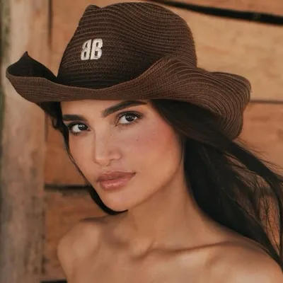 Valentina Castro profile