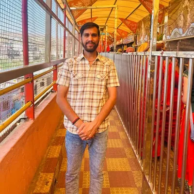 Vineet patel😎💫 profile