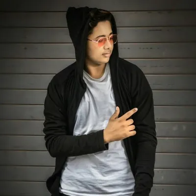 Aadil profile