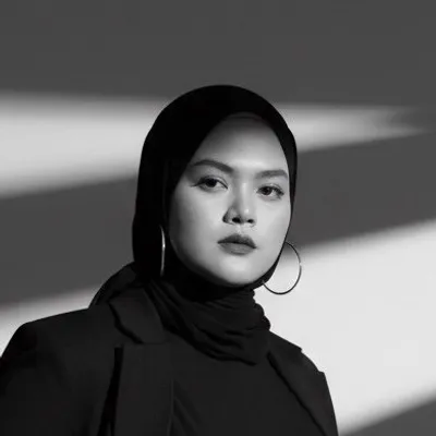 Cik Eyra profile