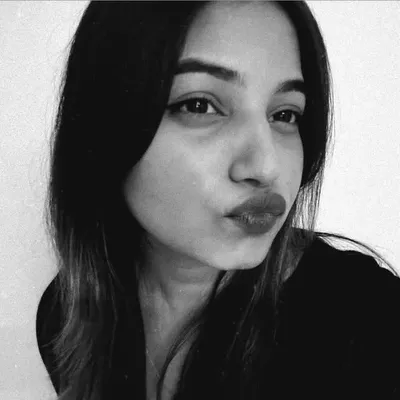 _aishh__ profile
