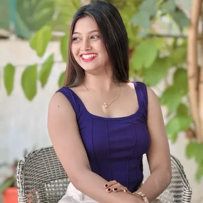 Smile Queen👸❤️..! profile