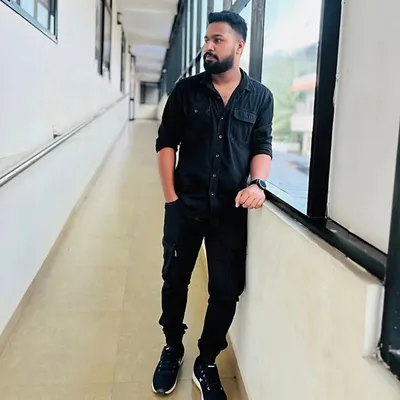 Amir Salih profile