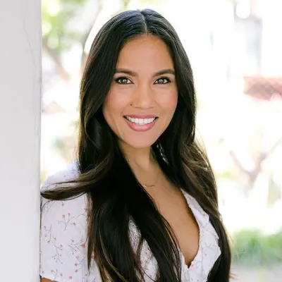 Angie M. Rojo profile