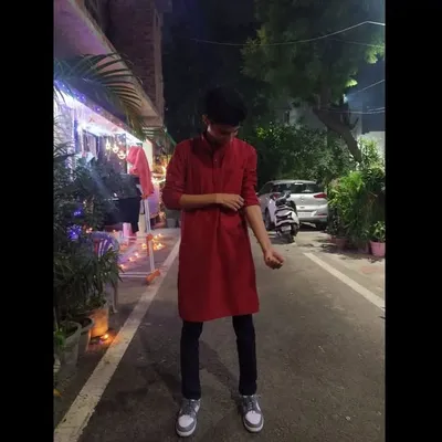 Aniket Mehra✨ profile