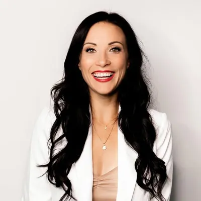 ANNA LOZANO | Female Founder Retreat May 4-9 in Mexico profile