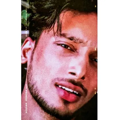 A Z E E M S H 🔱 H © profile