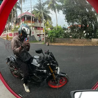Vignesh SM ๐ฑ profile