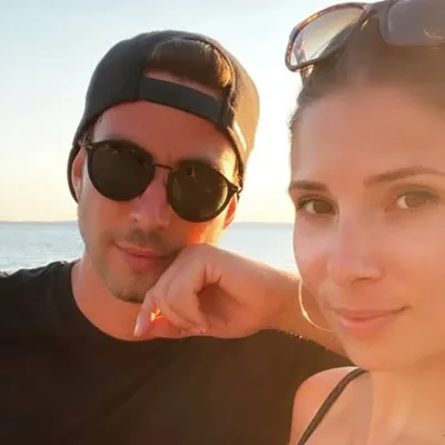 D O M I ✖ ✖ ✖ | S P O profile