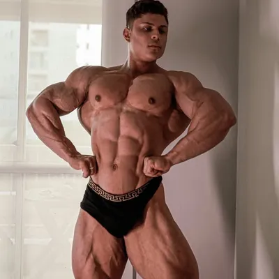 Enzo Bacco profile