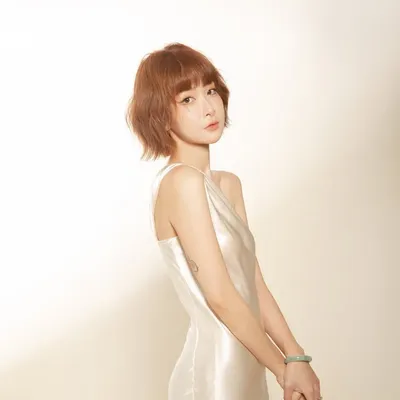 ๐๐ฏ๐จ๐ง๐ง๐ ๐๐๐ง๐ profile