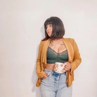 Roxanne at Home 🤎 profile