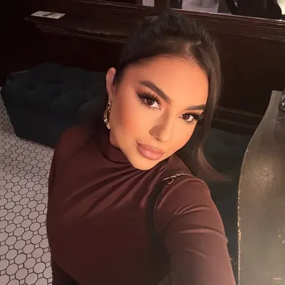 Valeria profile