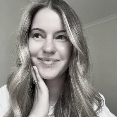 Hannah Weir profile