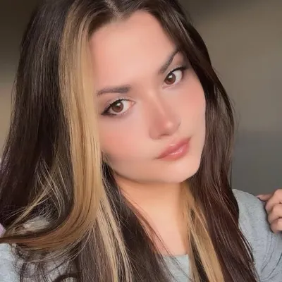 Tamara Caminha profile
