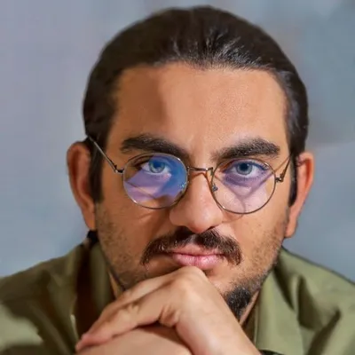 Navid Naghsh profile